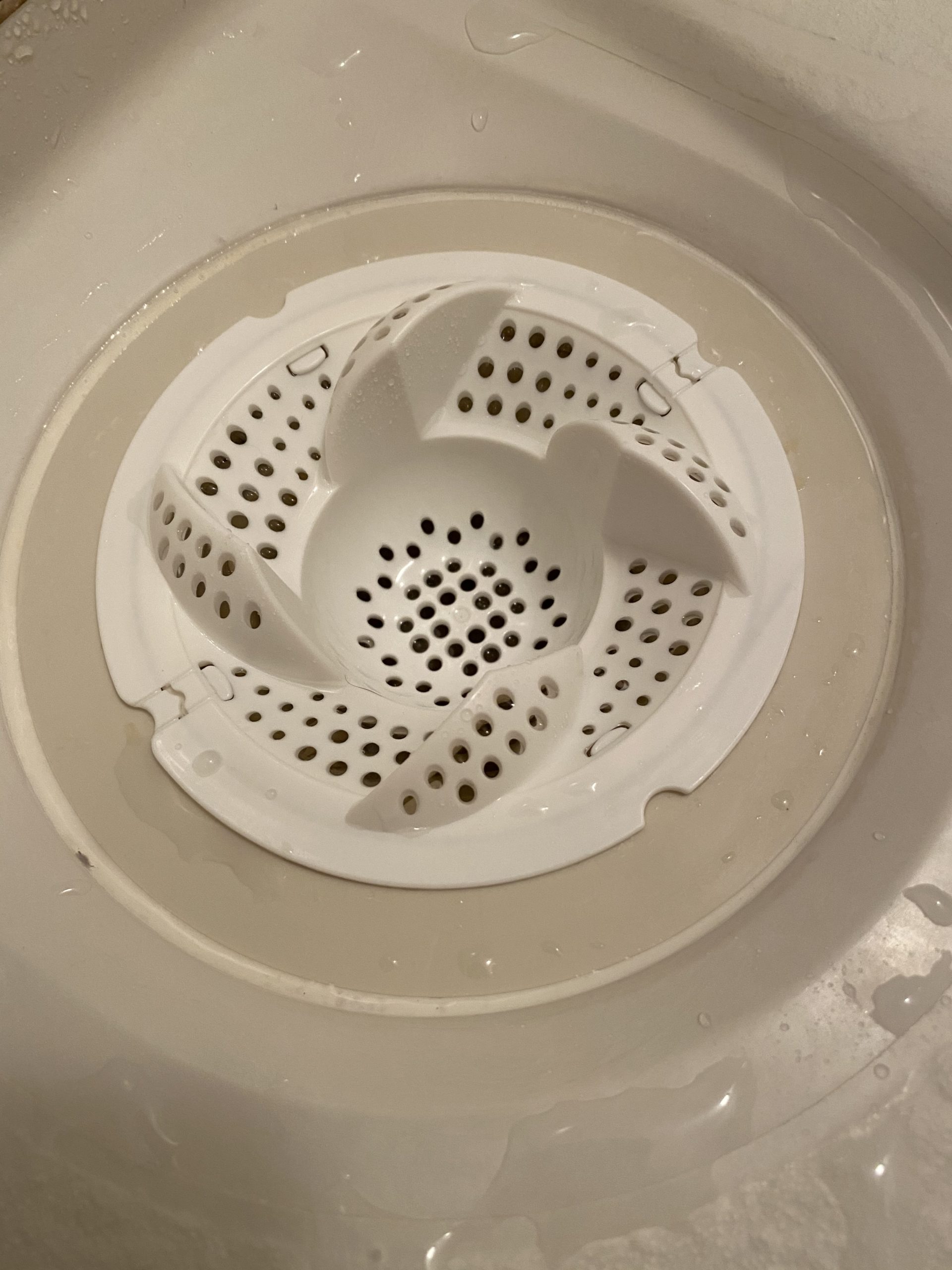 風呂場の排水溝に革命を起こせる100均グッズ ダイソー パスタ生活